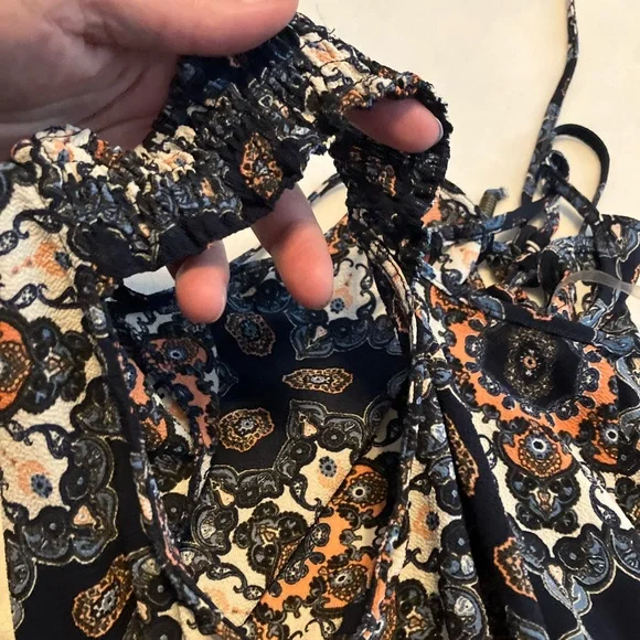 Floral Patterned Rimper - Picture 8 of 9